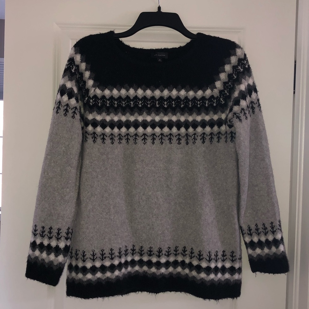 Adorable sweater!
